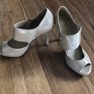 SOLD!!  Preview International nude pumps
